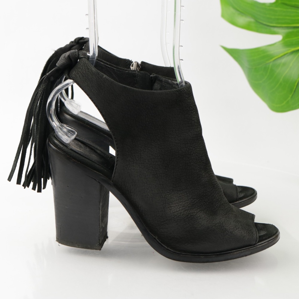 Vince Camuto Womens Kyleena Sandal Booties Size 8 Black Fringe Peep Toe Heels